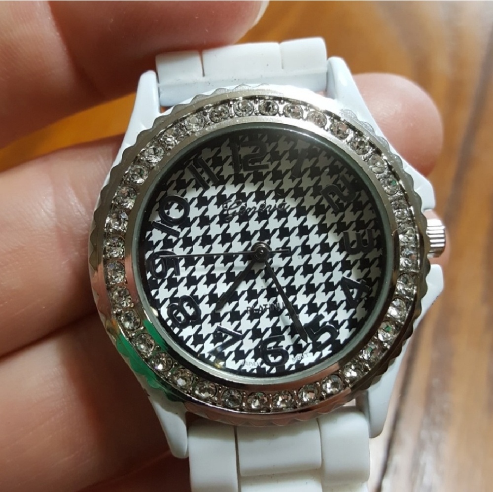 Geneva Platinum White Watch with Black Houndstooth Dial and Crystal Bezel